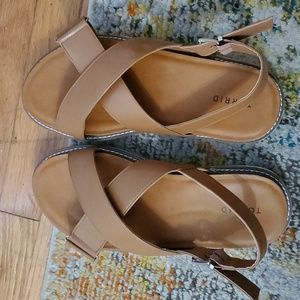 12w brown sandals